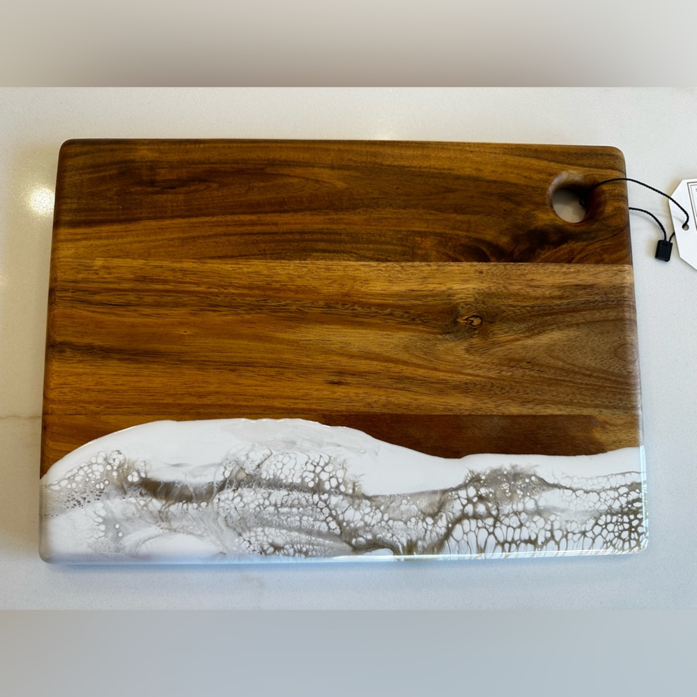 *NWT* Lynn & Liana Designs | Small Acacia Cheese Board